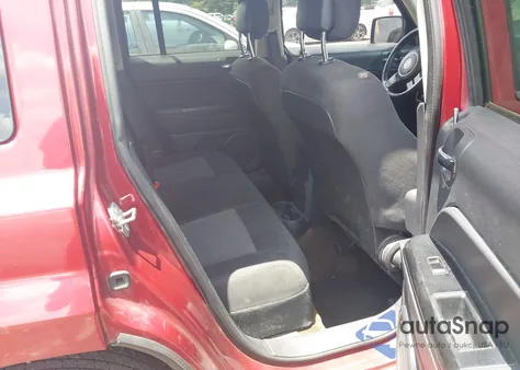 2016 Jeep Patriot Latitude z USA, uszkodzony, nr VIN 1C4NJPFA0GD582275